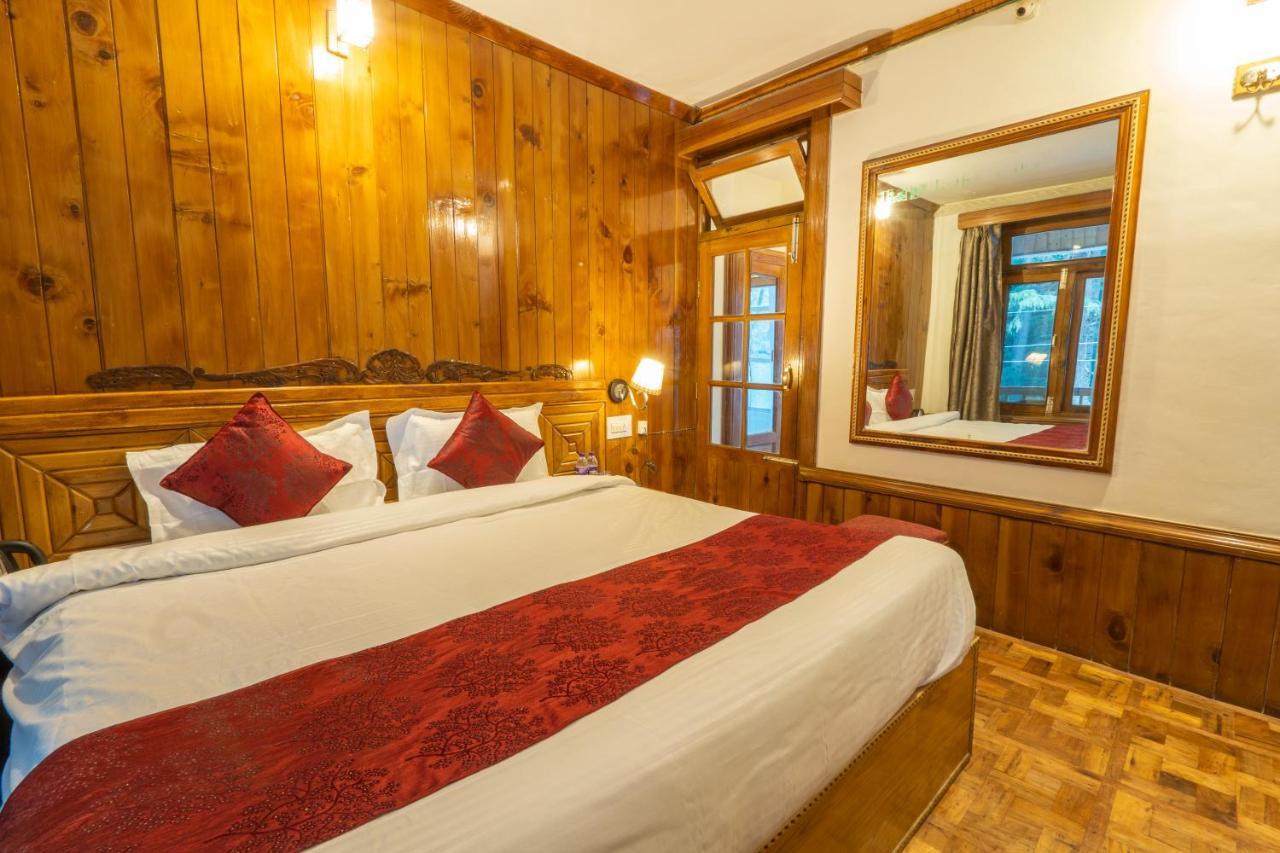 Holiday Home International -Vivaan Stays Manāli Eksteriør bilde
