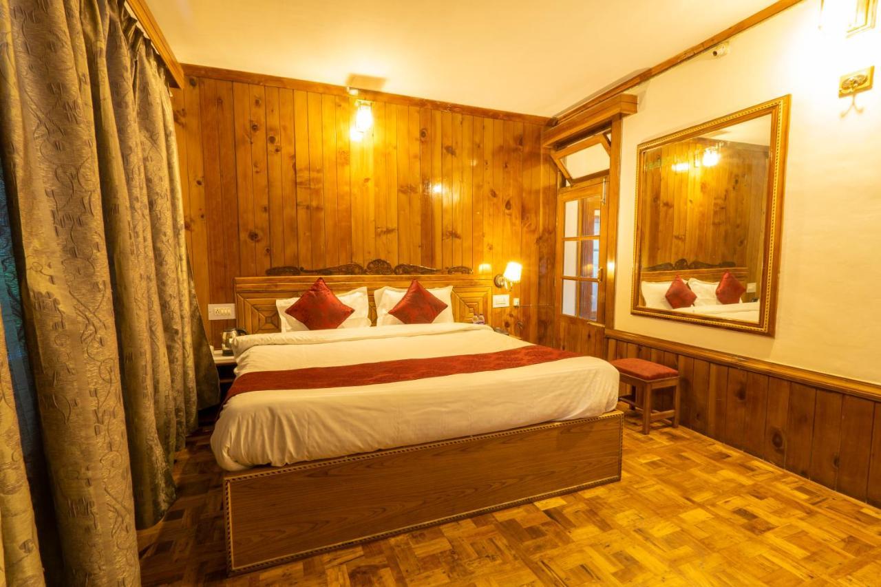 Holiday Home International -Vivaan Stays Manāli Eksteriør bilde