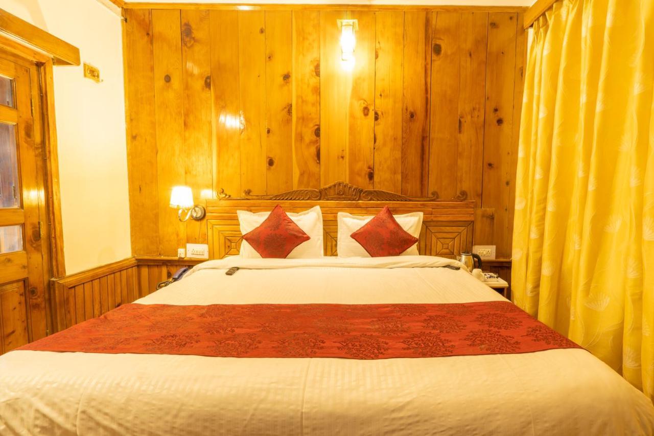 Holiday Home International -Vivaan Stays Manāli Eksteriør bilde