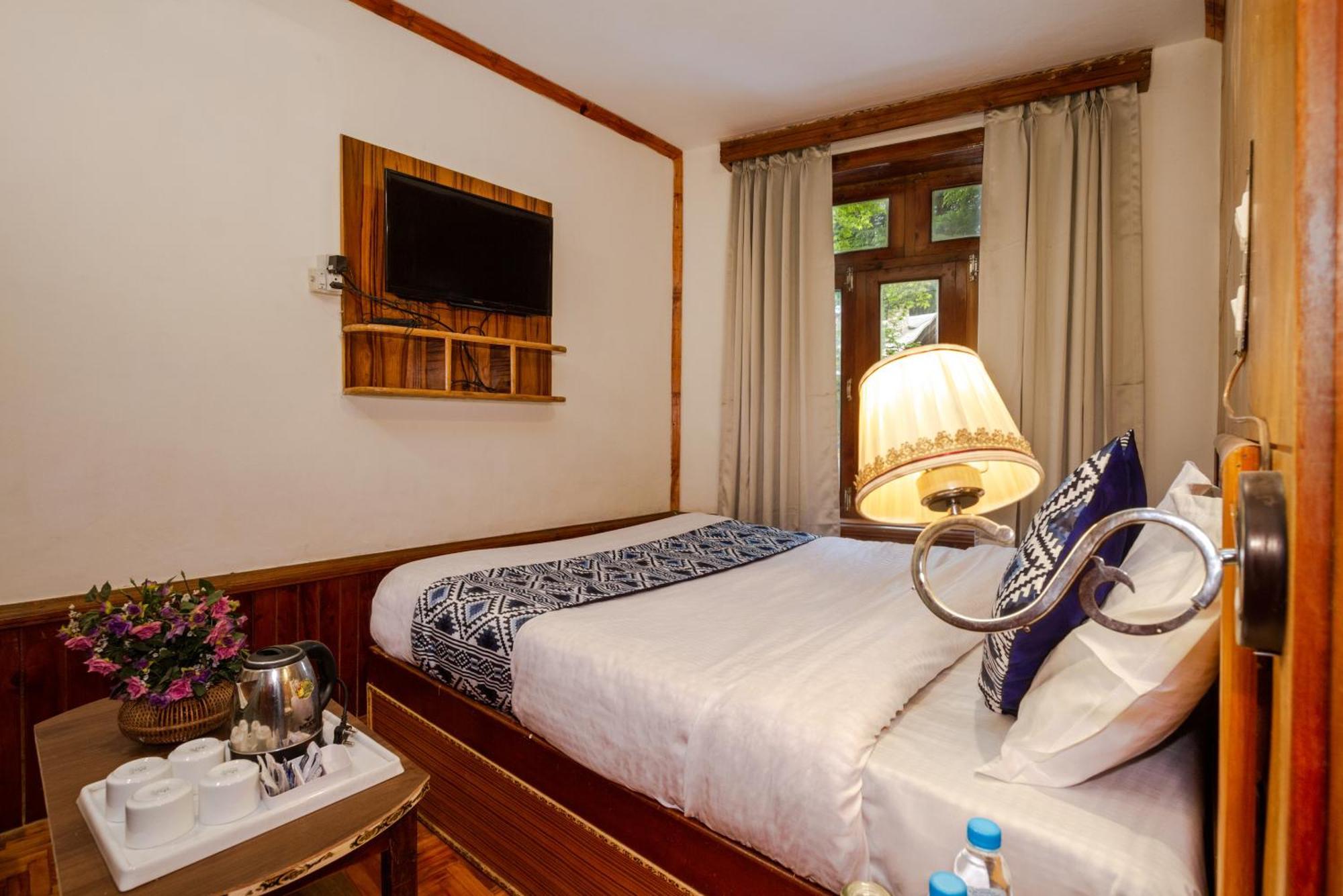 Holiday Home International -Vivaan Stays Manāli Eksteriør bilde